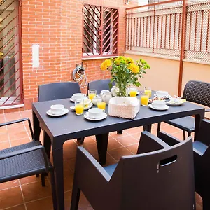 https://holidays2malaga-victoria.1costadelsol.com